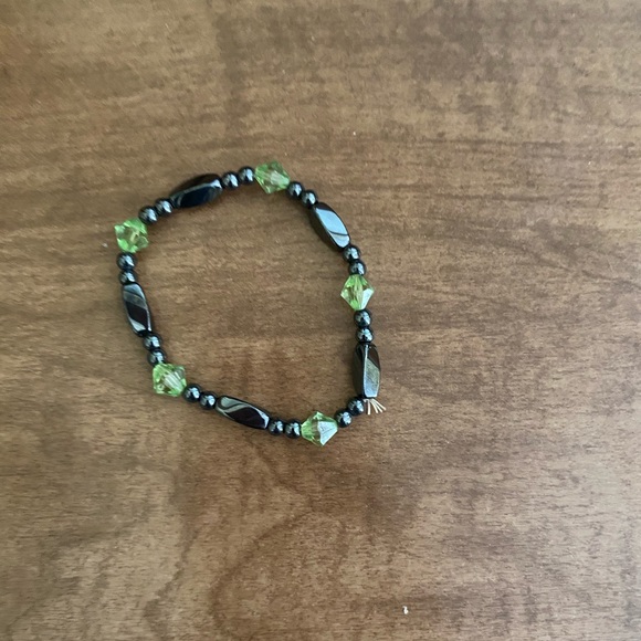 Jewelry - Picture 14 of 14